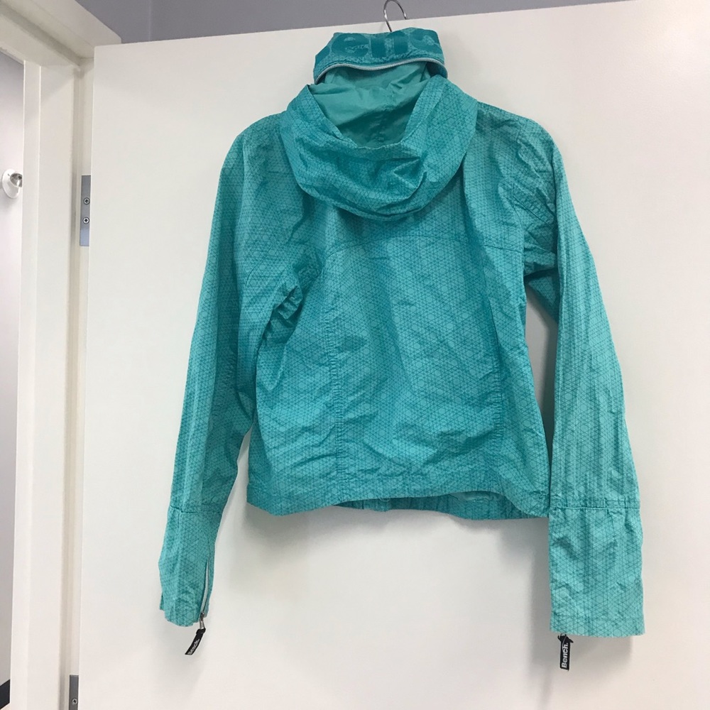 Bench Light Jacket - Picture 2 of 5